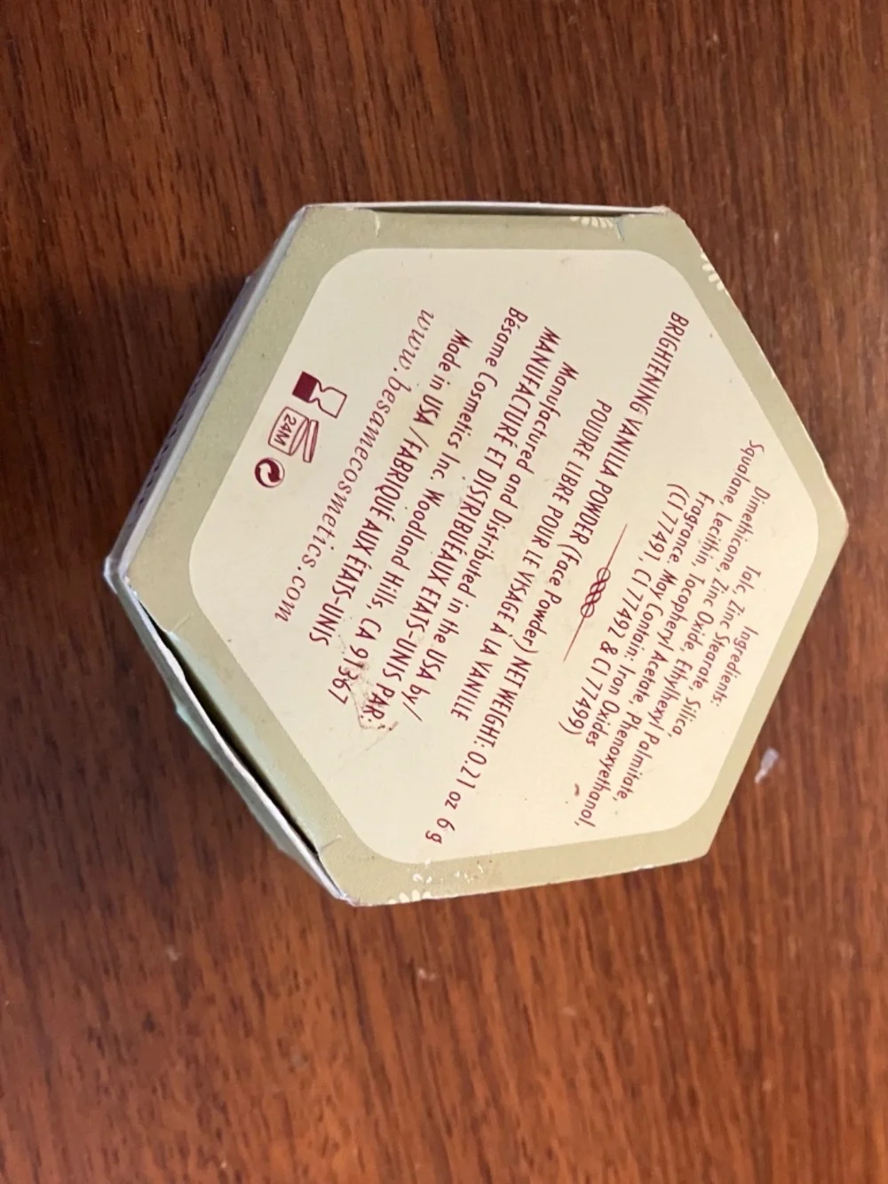 Besame Face setting powder *open box*